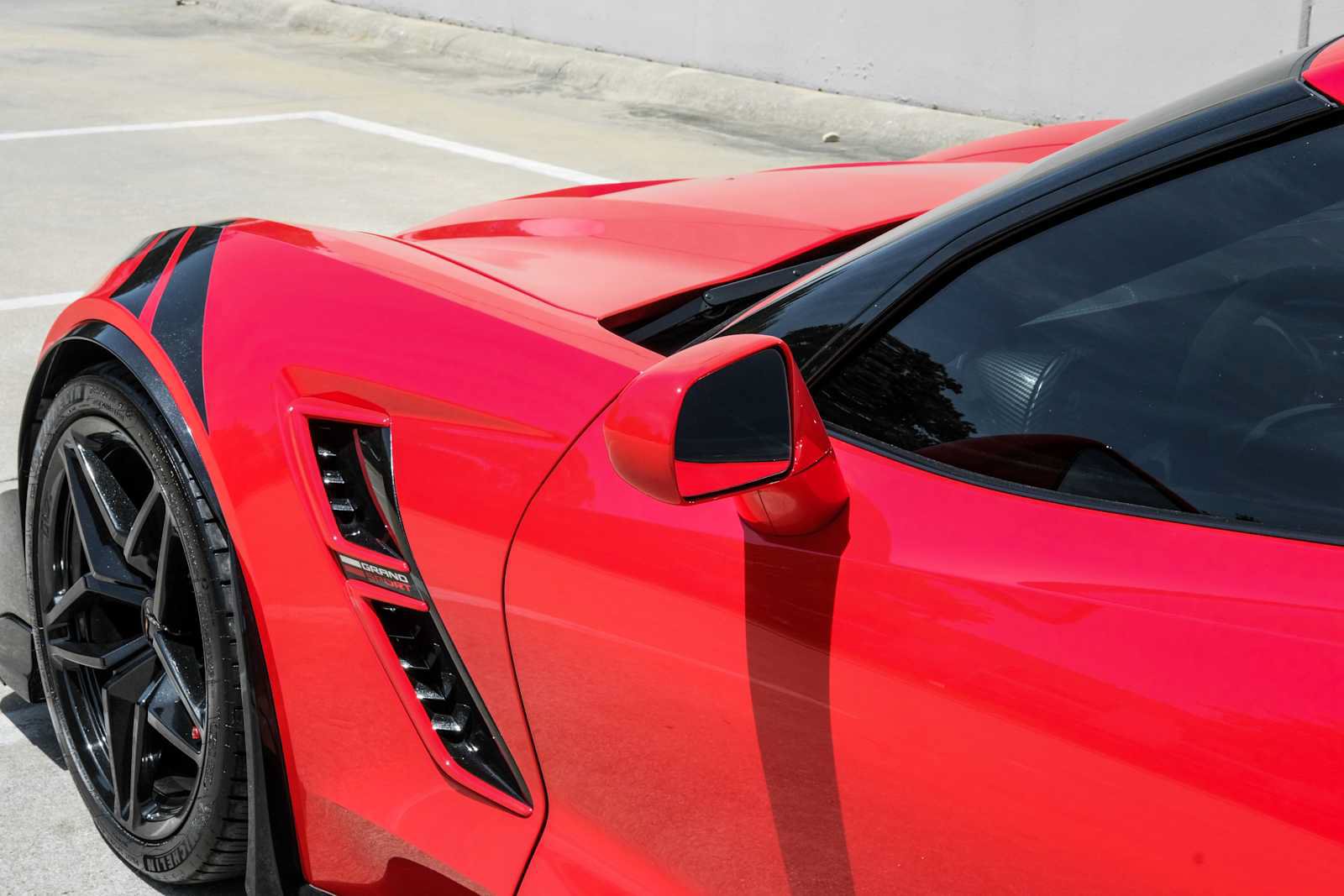 Used 2019 Chevrolet Corvette Grand Sport w/ Grand Sport Heritage Package RWD image 38