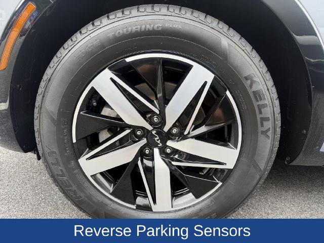 Used 2023 Kia Sorento EX w/ Panoramic Sunroof Package FWD image 8