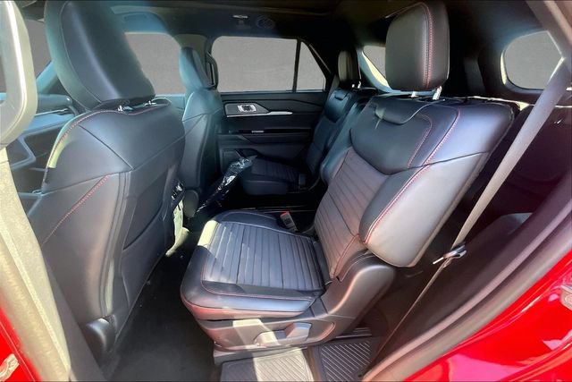 New 2026 Ford Explorer ST-Line w/ ST-Line Street Pack AWD/4WD image 9