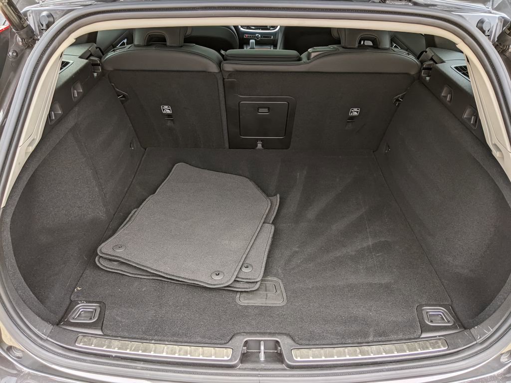 Certified 2025 Volvo V60 B5 Cross Country Plus image 26