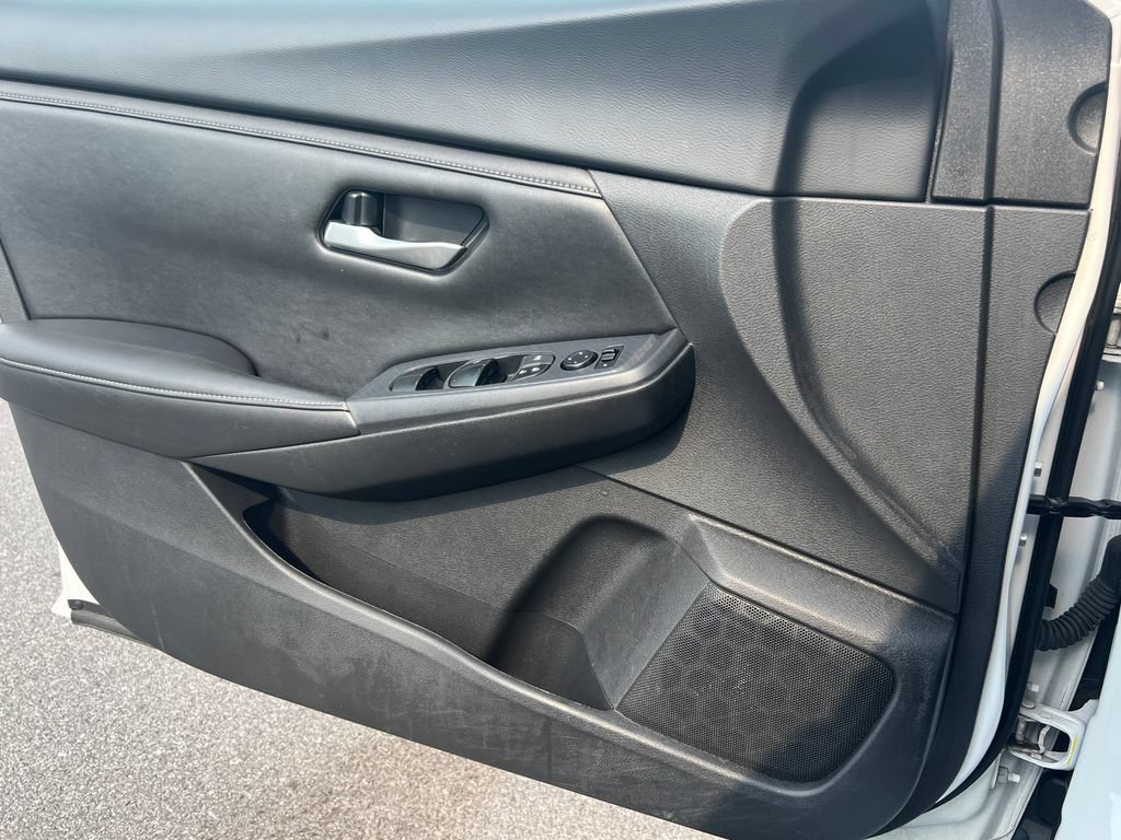 Used 2023 Nissan Sentra SV FWD image 17