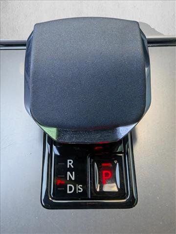 Certified 2024 Land Rover Discovery Sport Dynamic SE image 15