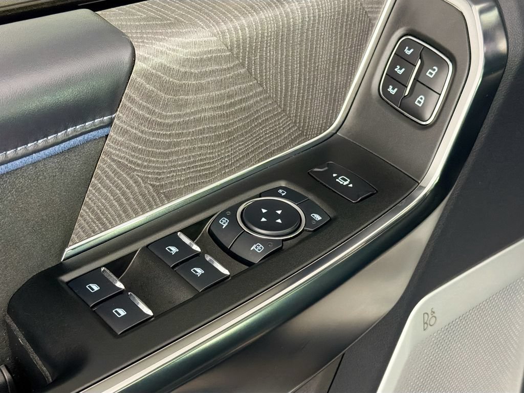 Used 2025 Ford F250 Platinum AWD/4WD image 18