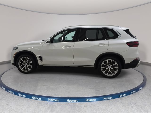 Certified 2024 BMW X5 xDrive40i w/ Parking Assistance Package AWD/4WD image 8