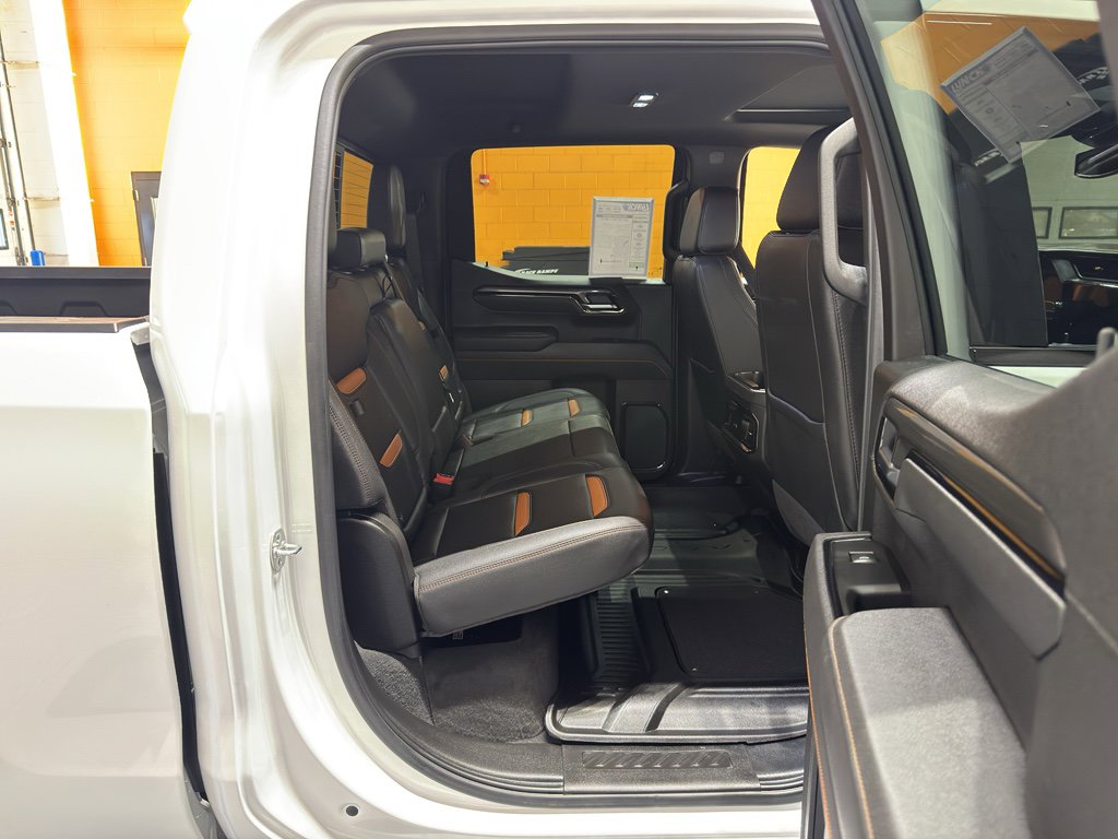 Used 2025 GMC Sierra 1500 AT4 w/ AT4 Premium Package image 22