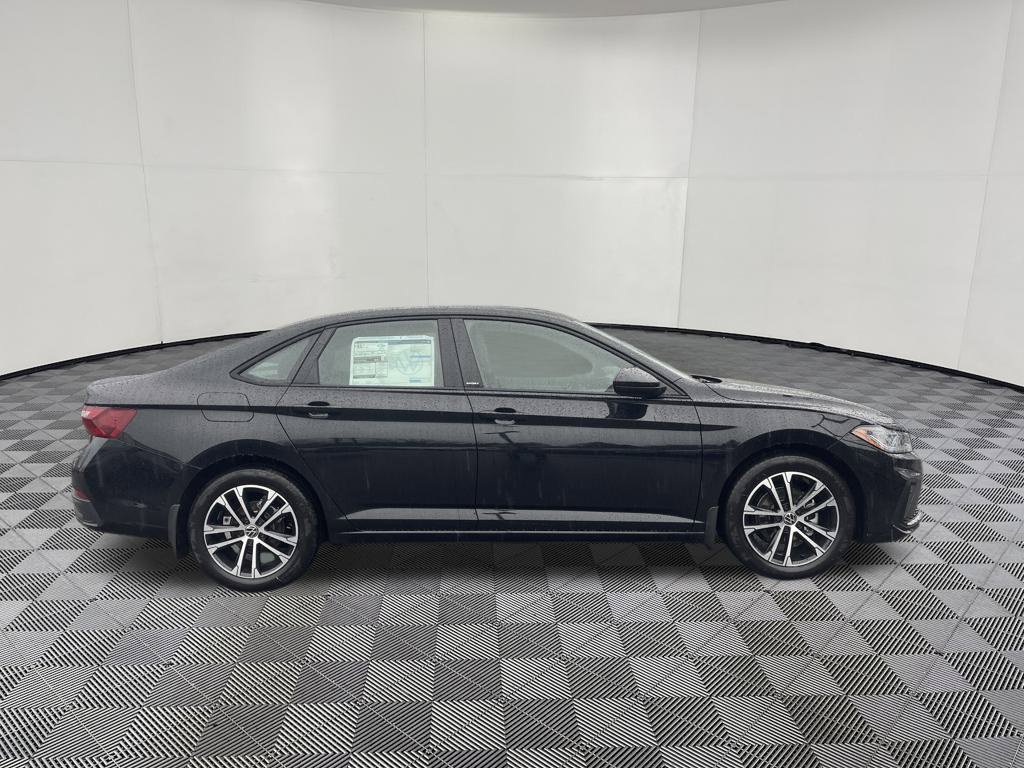 New 2026 Volkswagen Jetta Sport FWD image 2