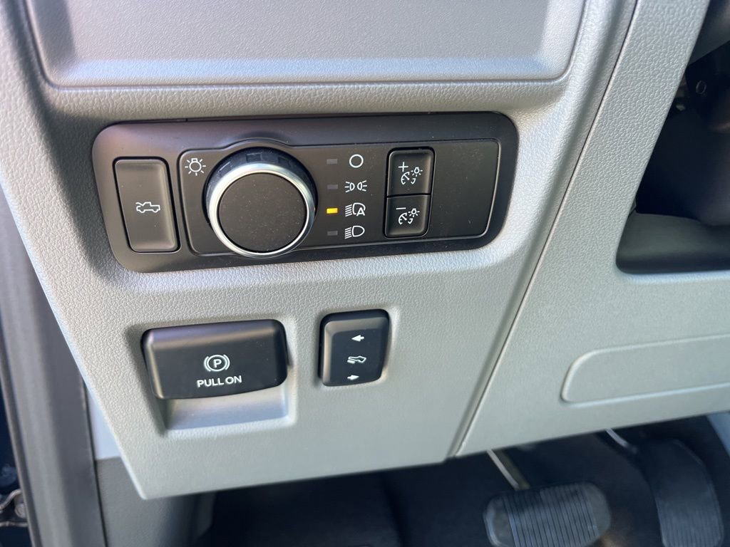 New 2025 Ford F150 Lightning Flash AWD/4WD image 17
