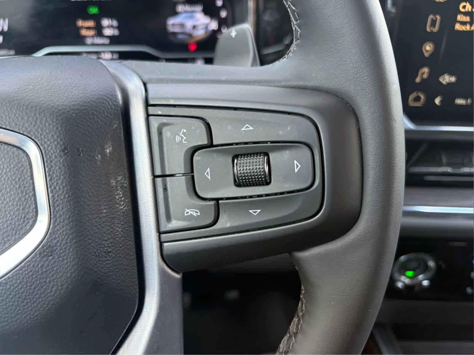 Used 2023 GMC Sierra 1500 SLT w/ SLT Convenience Package AWD/4WD image 16