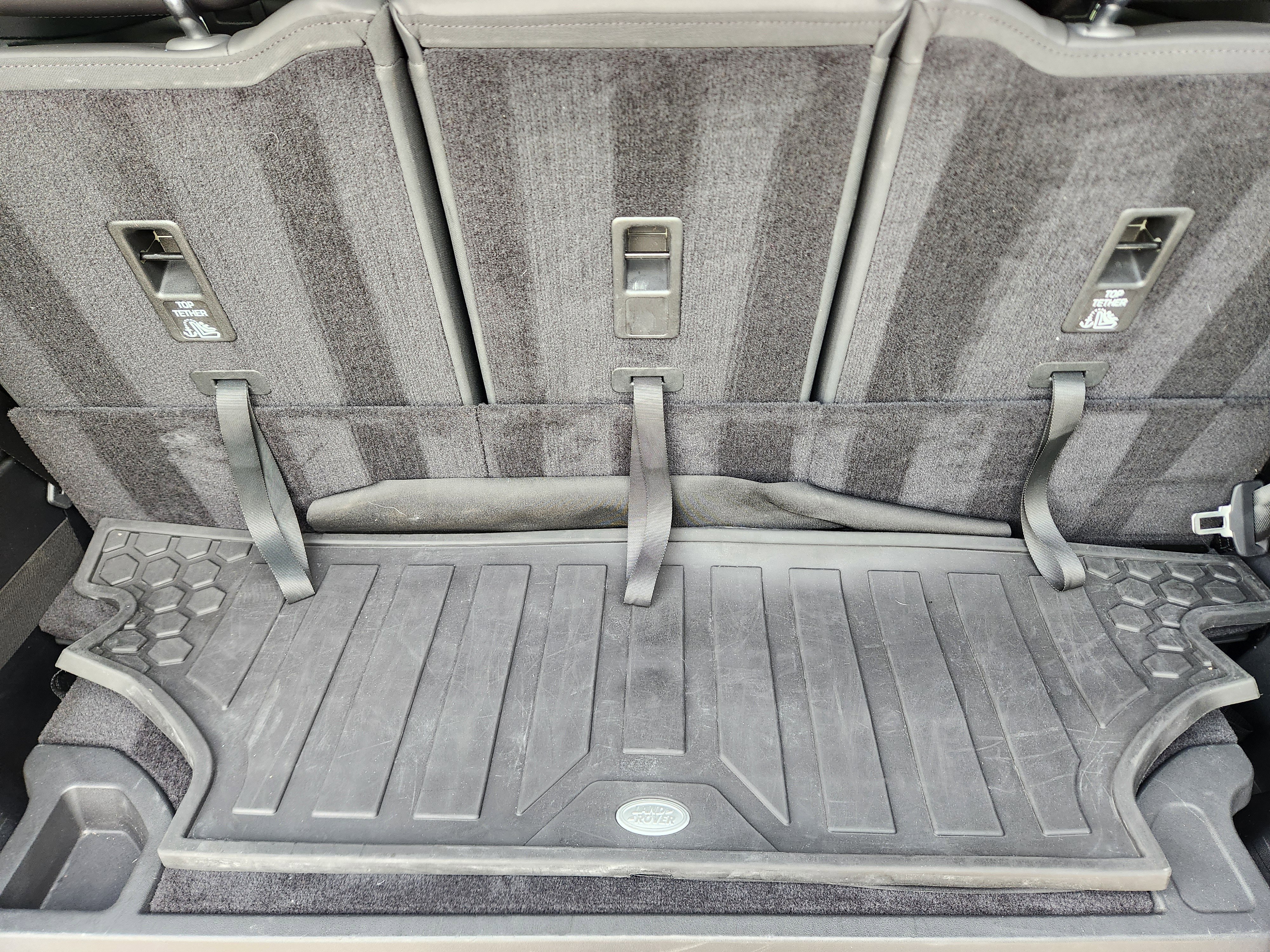 Certified 2024 Land Rover Defender 130 S image 33