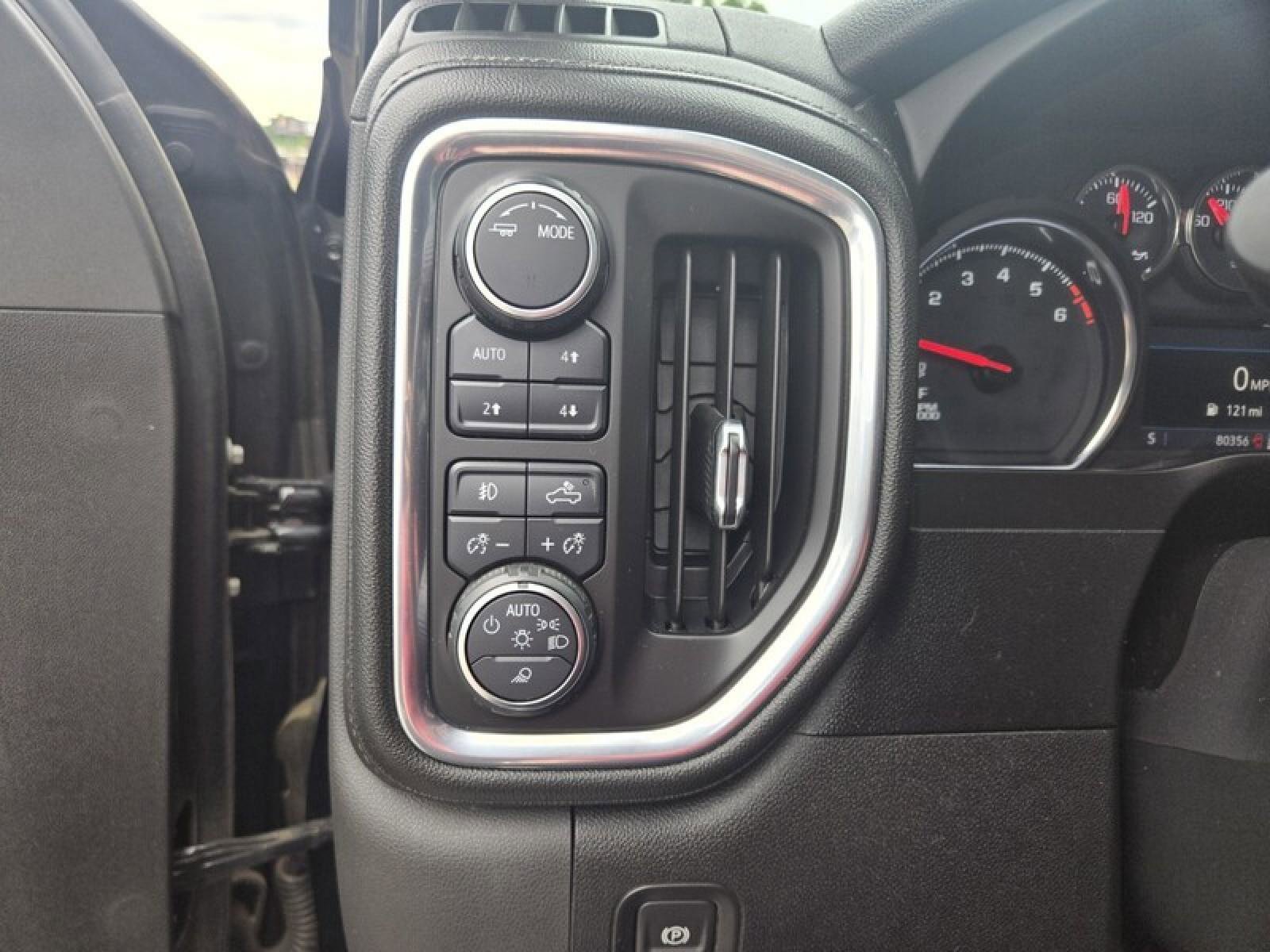 Used 2020 Chevrolet Silverado 1500 RST AWD/4WD image 12