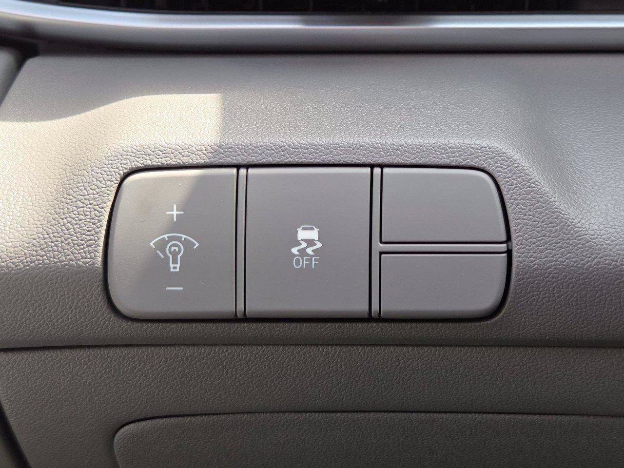 New 2026 Hyundai Elantra Sport FWD image 58