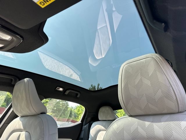 Used 2023 Polestar Polestar 2 w/ Pilot Pack AWD/4WD image 17