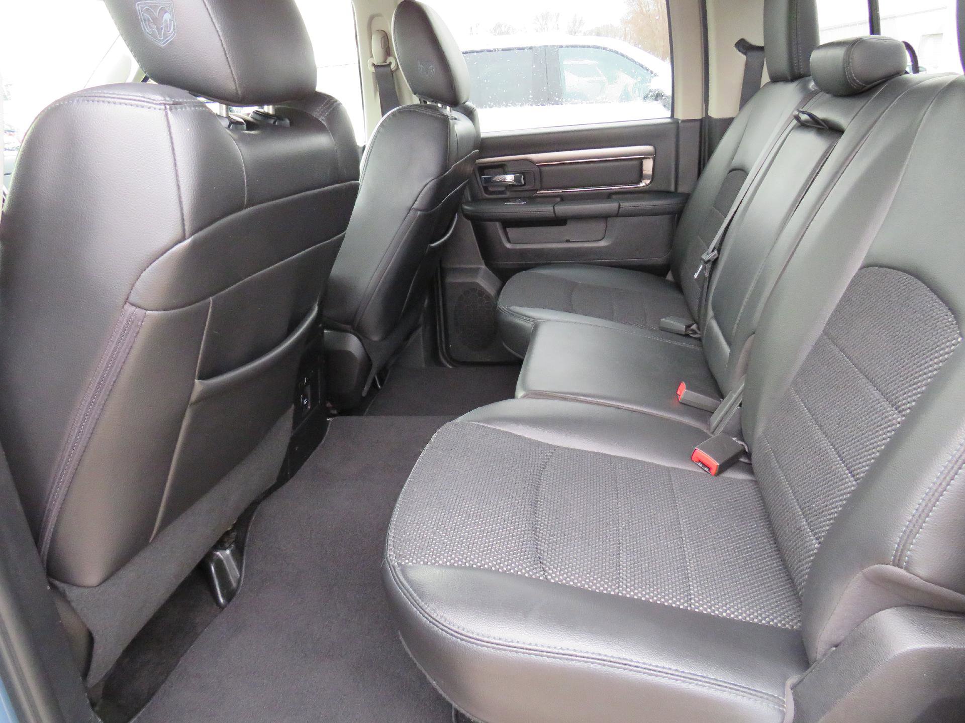 Used 2015 RAM 1500 Sport w/ Ceramic Blue Sport Package image 7