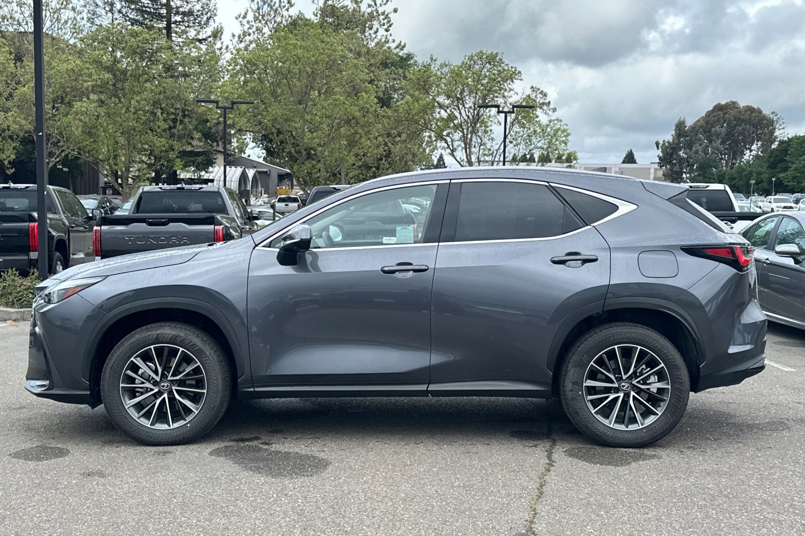 Used 2025 Lexus NX 350h AWD w/ Cold Area Package image 7