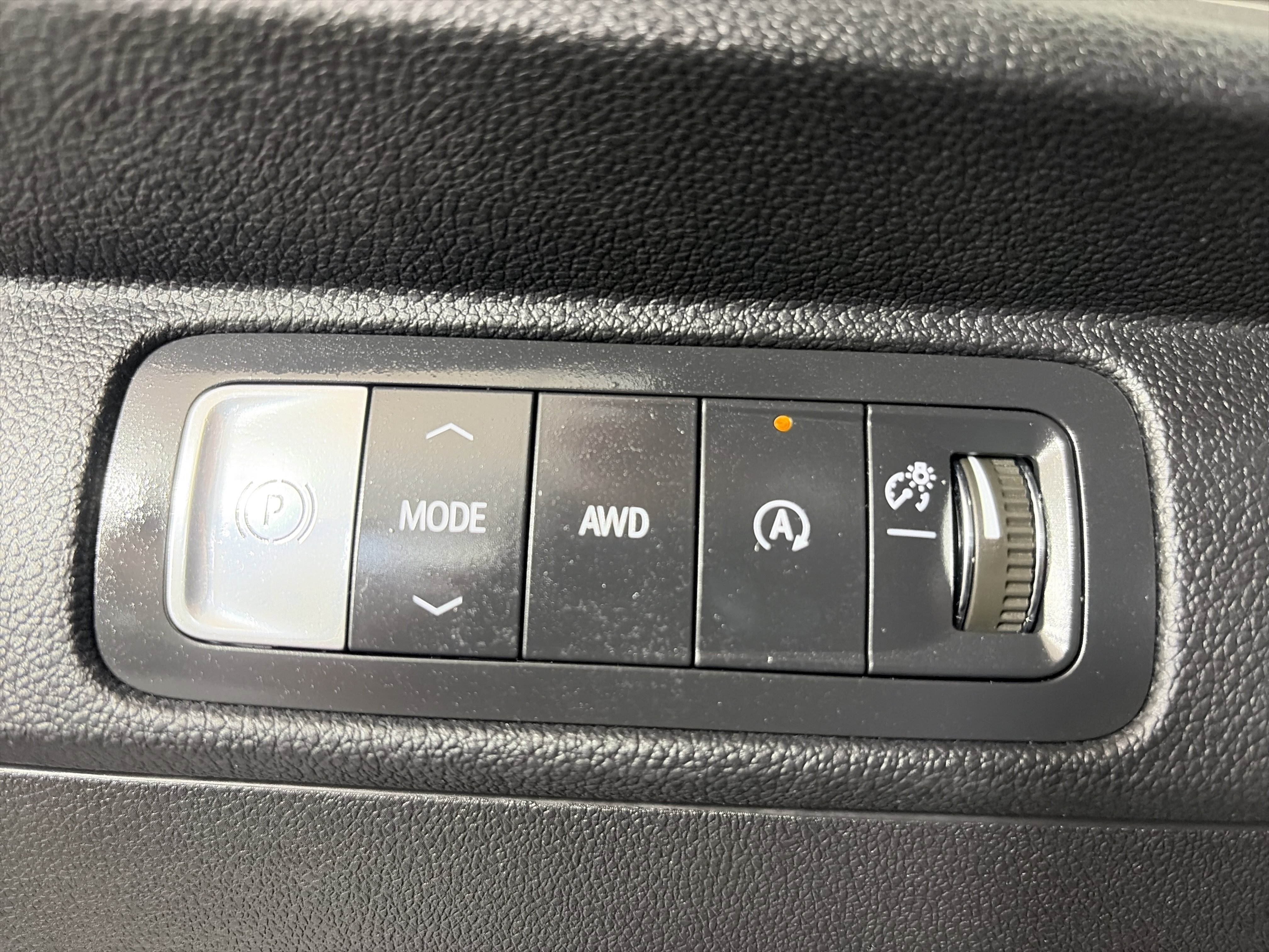 Used 2024 Chevrolet Traverse LS AWD/4WD image 30