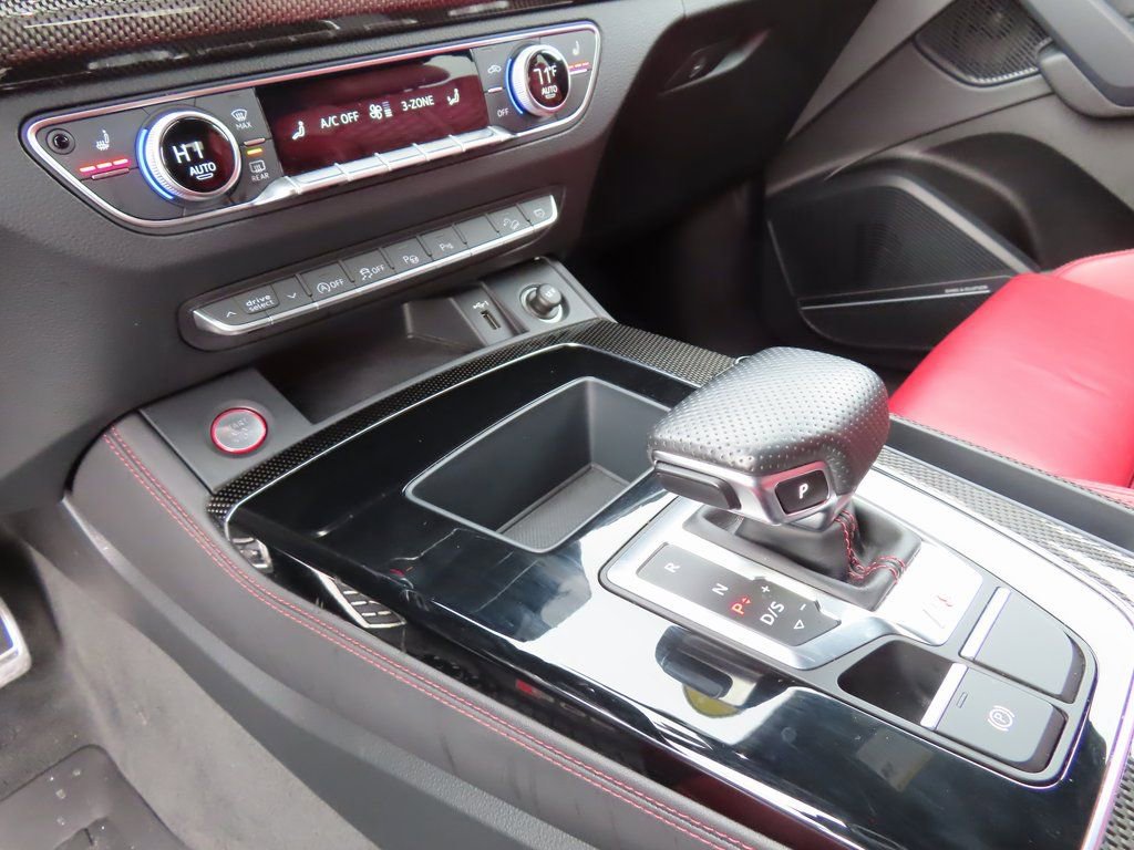 Used 2022 Audi SQ5 Prestige w/ Prestige Package image 19