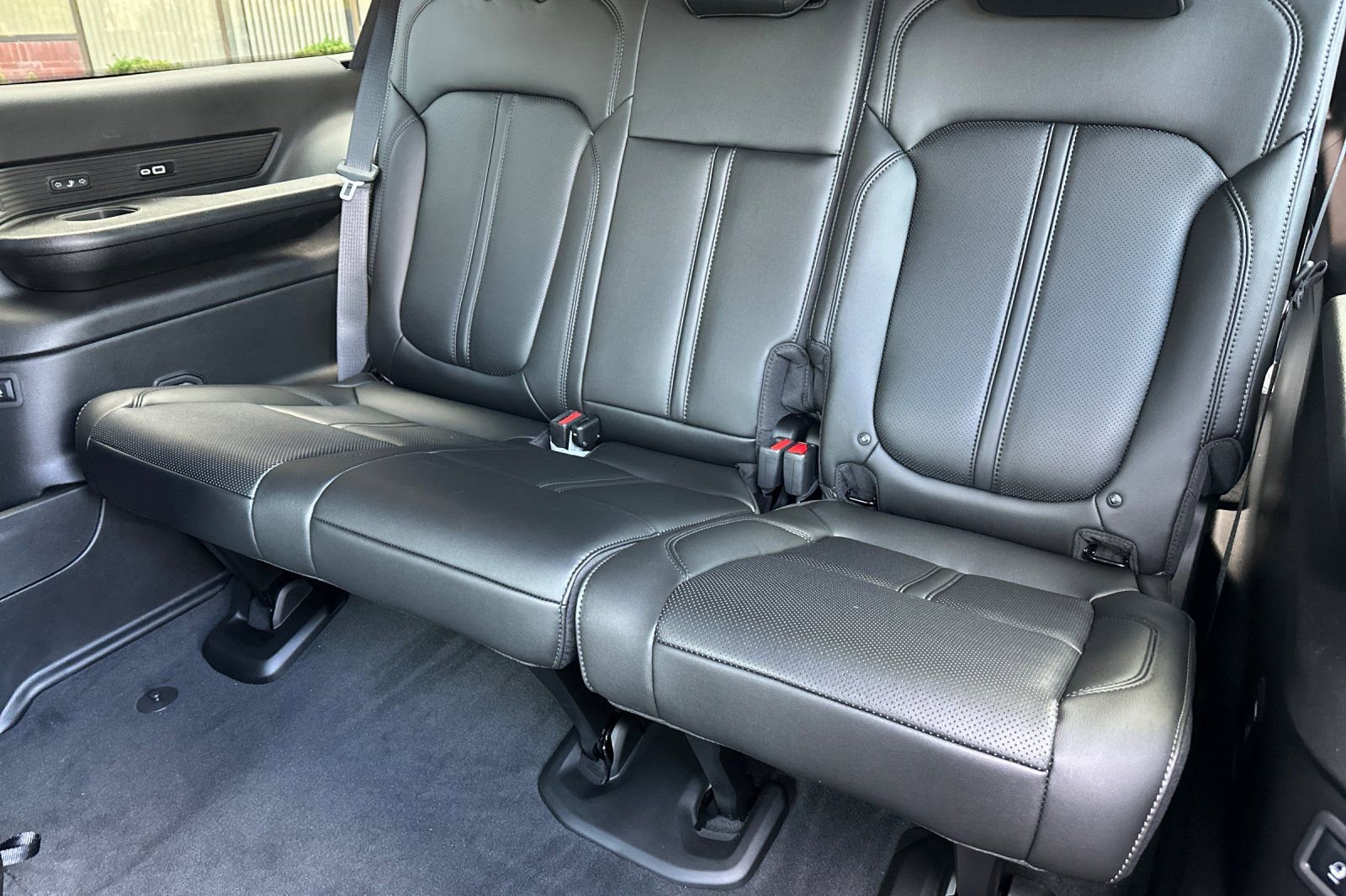 New 2026 Jeep Grand Wagoneer L 4WD image 14