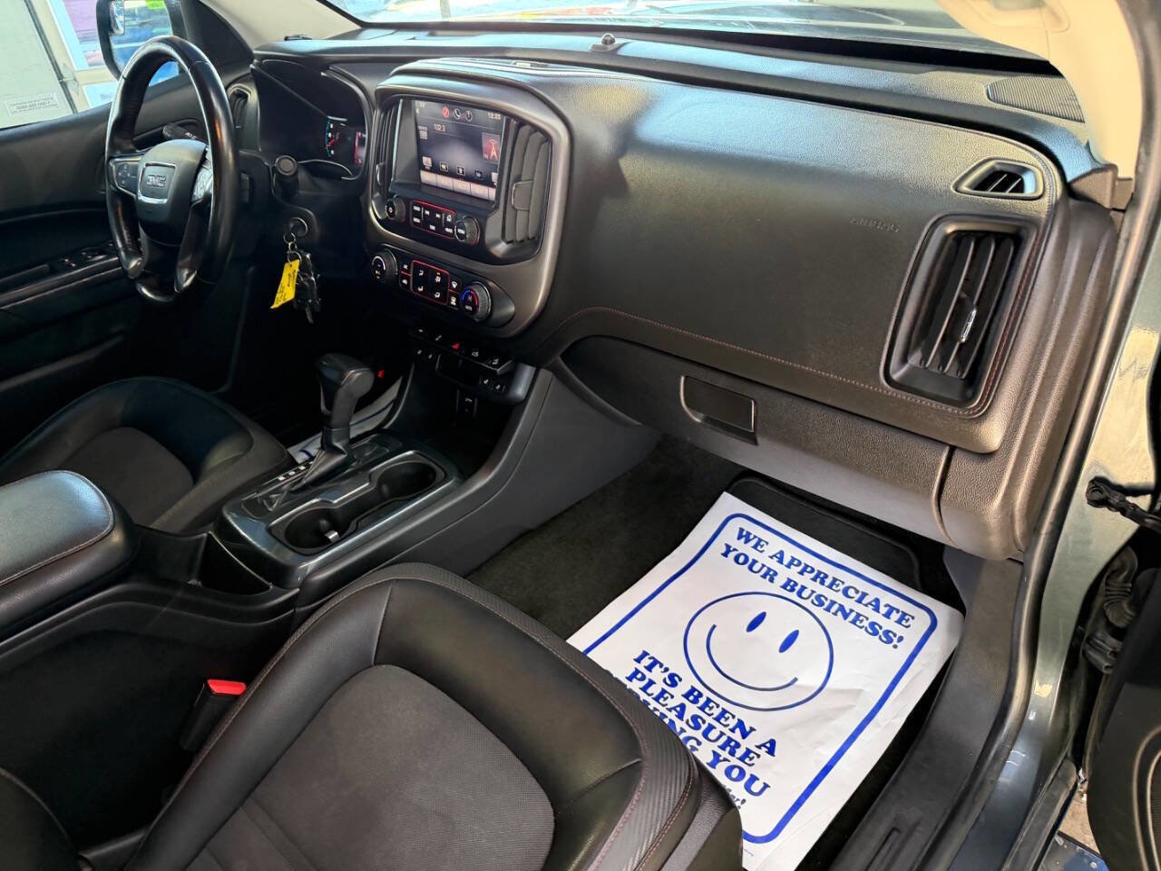 Used 2015 GMC Canyon SLE image 24