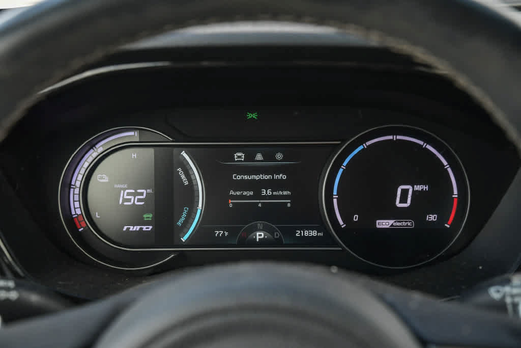 Used 2020 Kia Niro EX FWD image 24