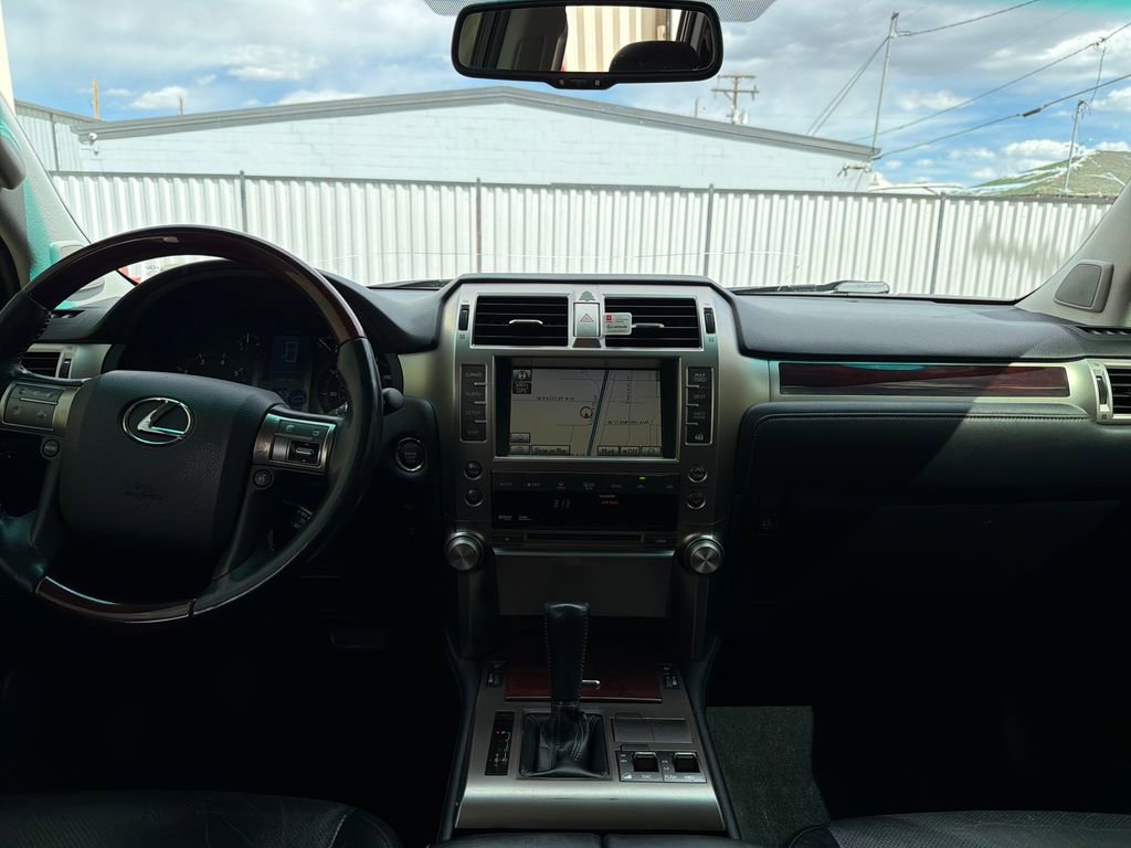 Used 2011 Lexus GX 460 w/ Convenience Pkg AWD/4WD image 20