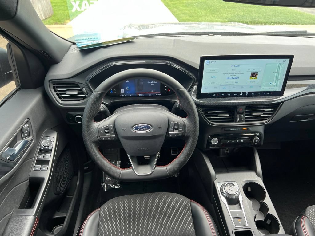 Used 2024 Ford Escape ST-Line w/ Tech Pack #1 FWD image 10