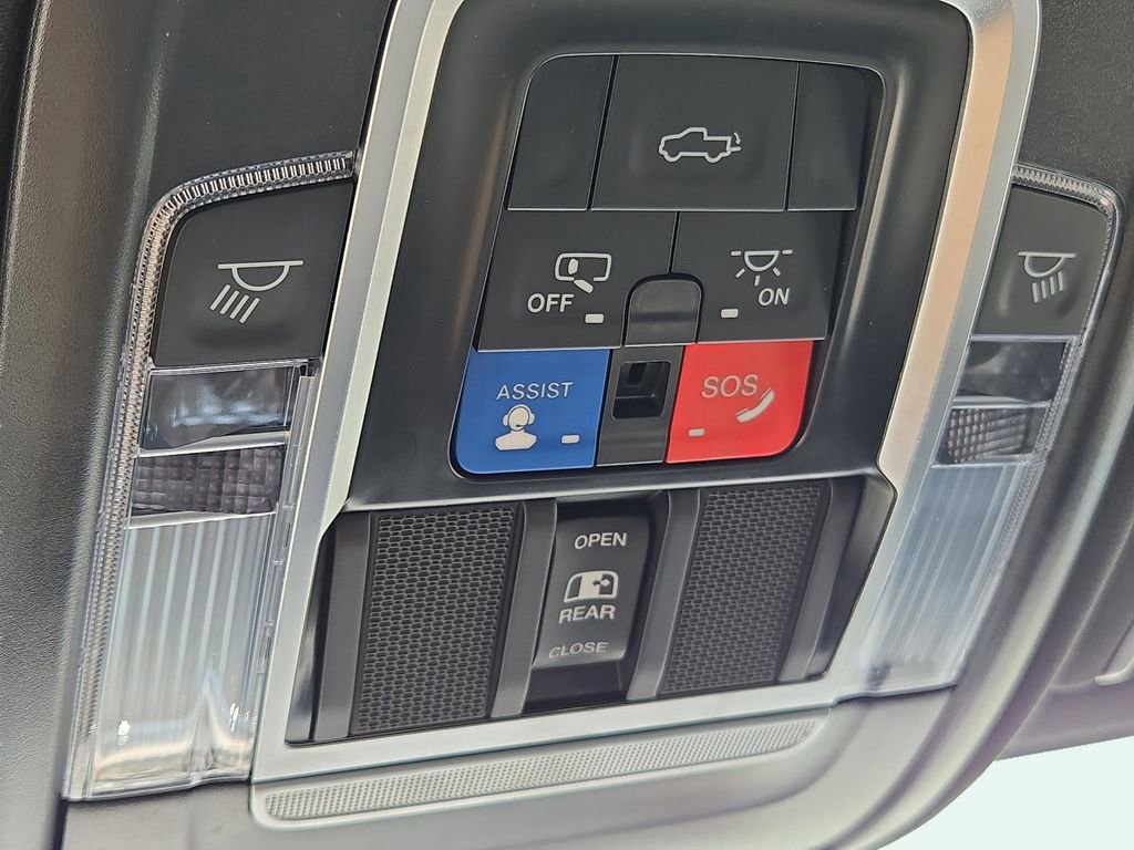 Used 2024 RAM 2500 Rebel image 30