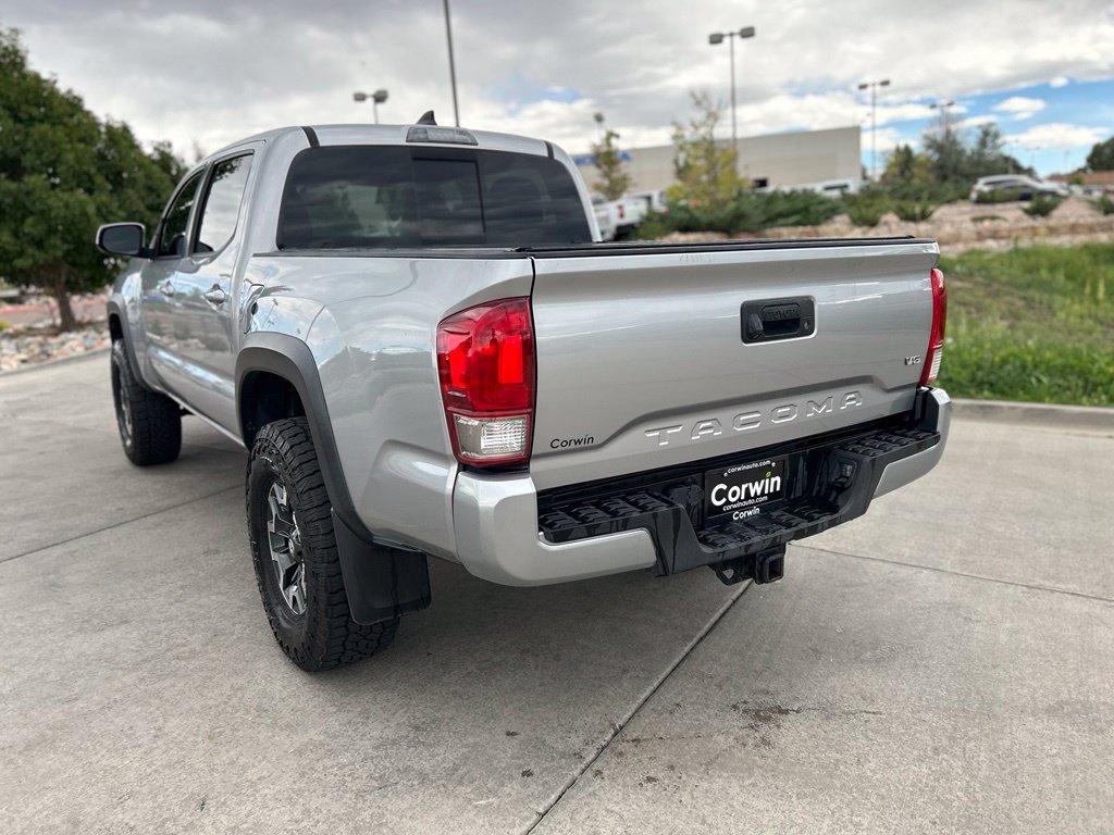 Used 2017 Toyota Tacoma TRD Off-Road w/ Tow Package AWD/4WD image 6