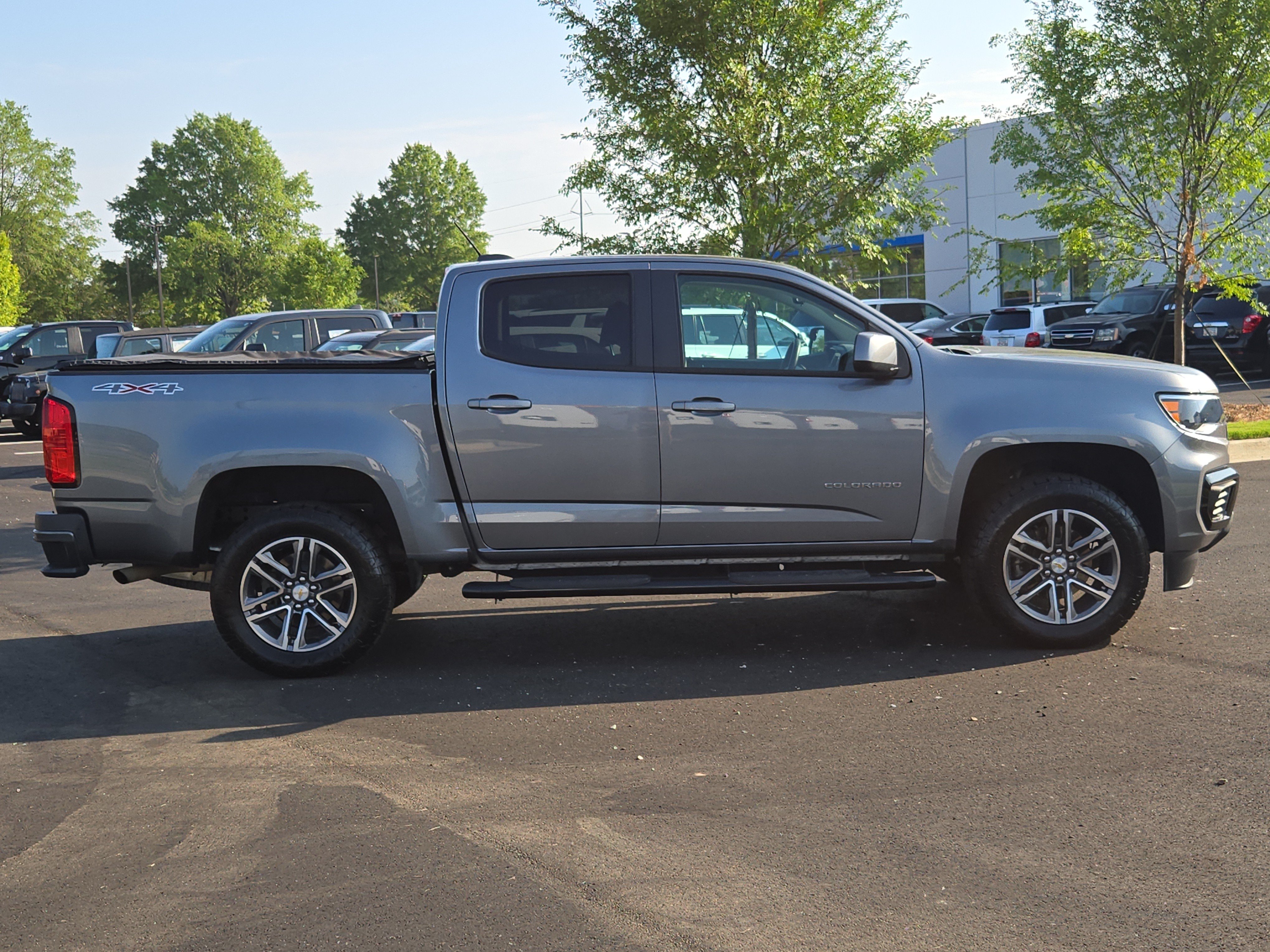 Certified 2022 Chevrolet Colorado W/T w/ Custom Special Edition AWD/4WD image 8
