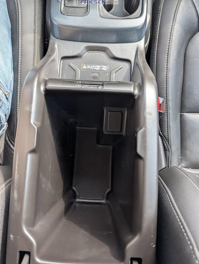 Used 2022 Chevrolet Colorado Z71 AWD/4WD image 17