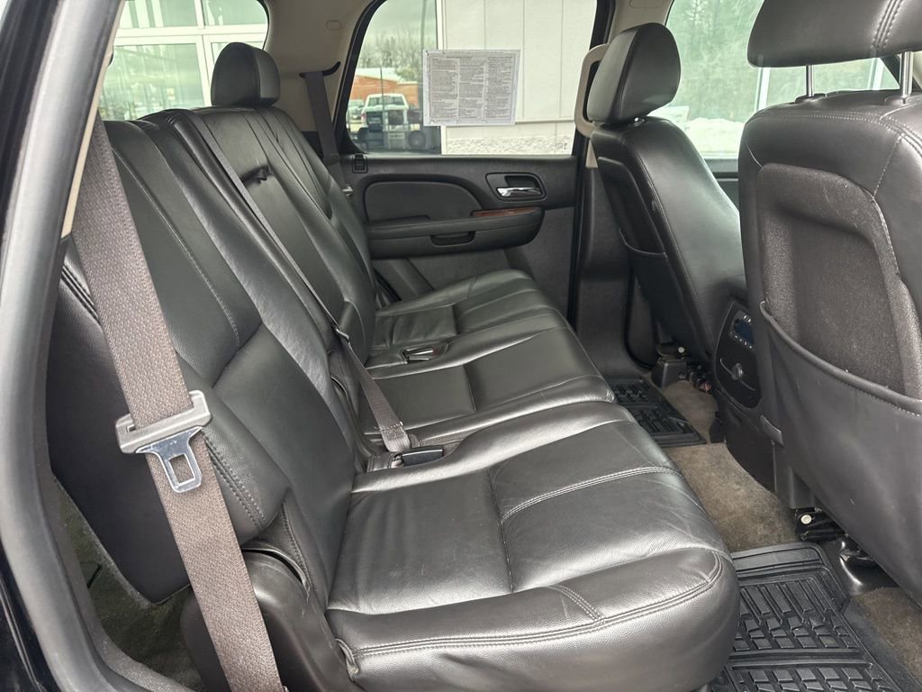 Used 2008 GMC Yukon SLT w/ SLT Preferred Equipment Group image 21