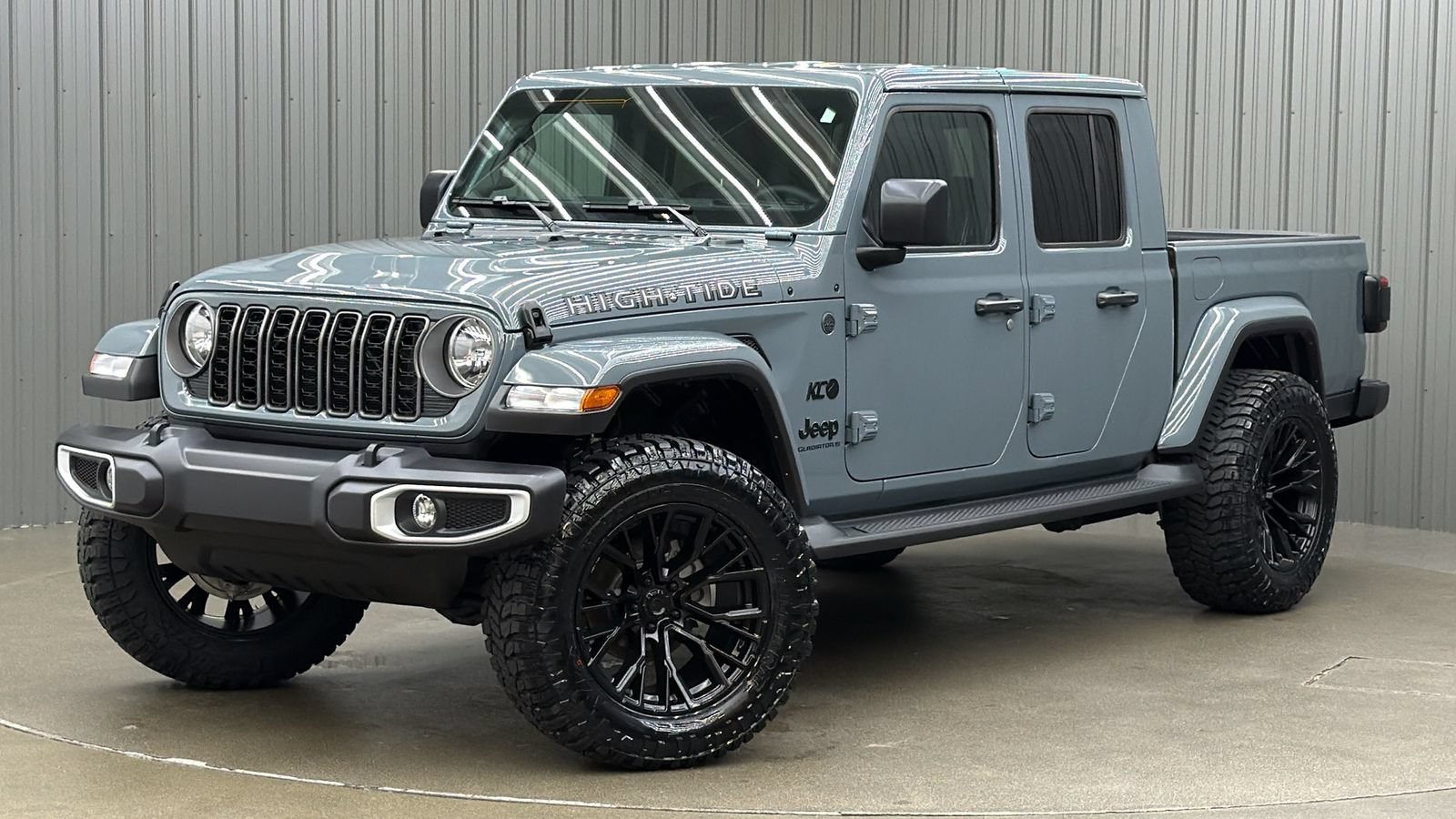 Used 2025 Jeep Gladiator Sport