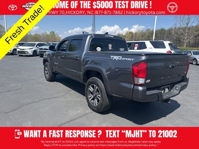 Used 2017 Toyota Tacoma TRD Sport image 6