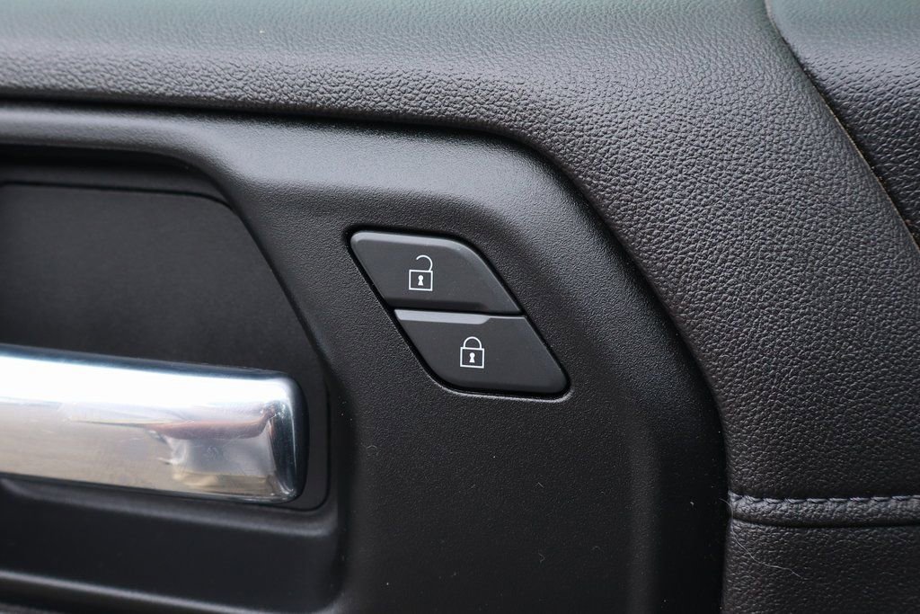 Used 2022 Chevrolet Silverado 2500 LT w/ Convenience Package image 18