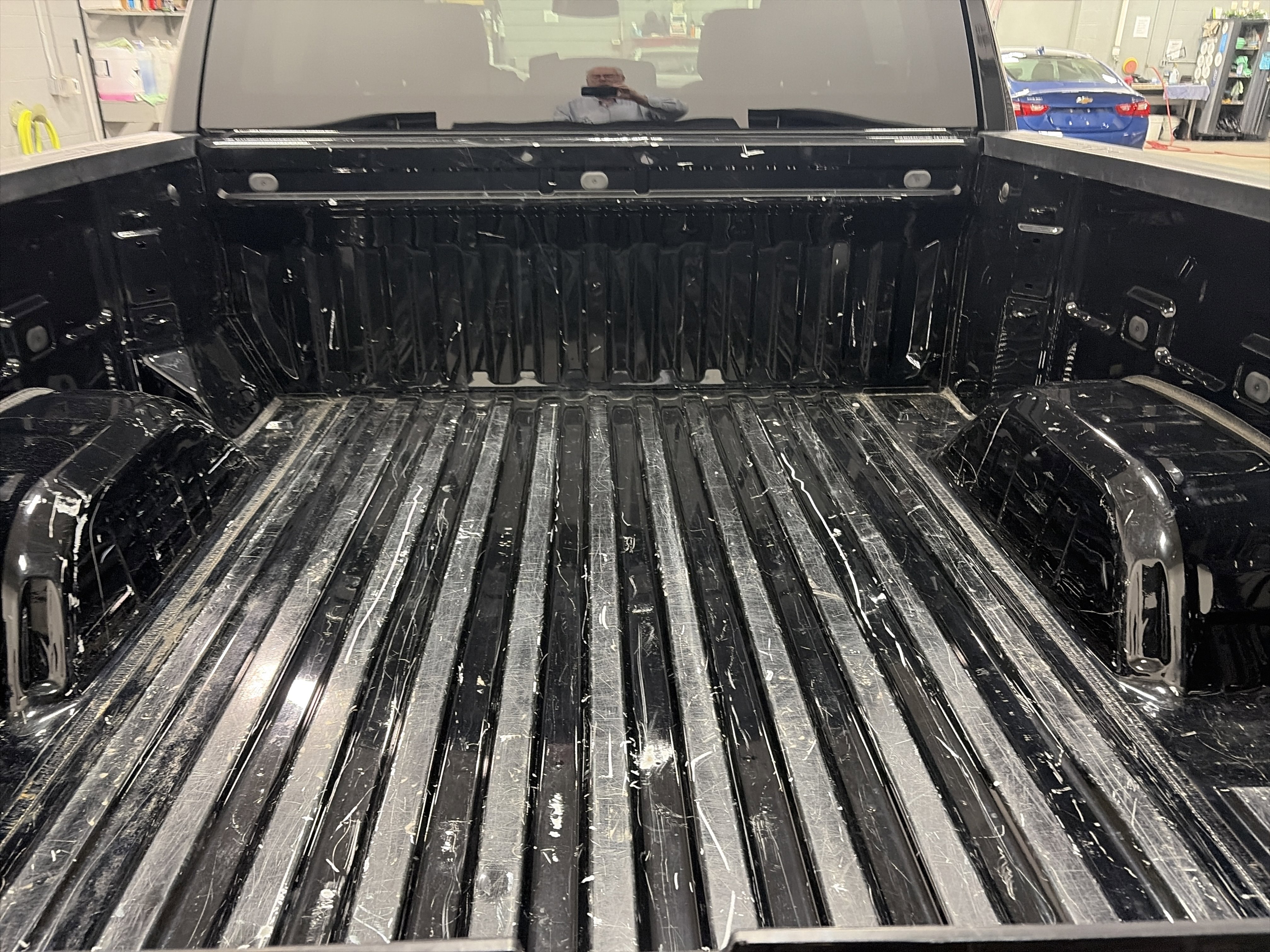 Used 2024 GMC Sierra 1500 SLT image 28