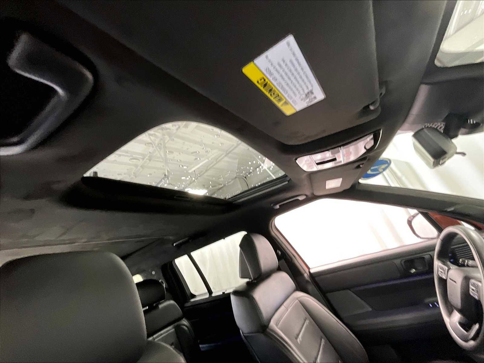 Used 2025 Hyundai Santa Fe Calligraphy image 23