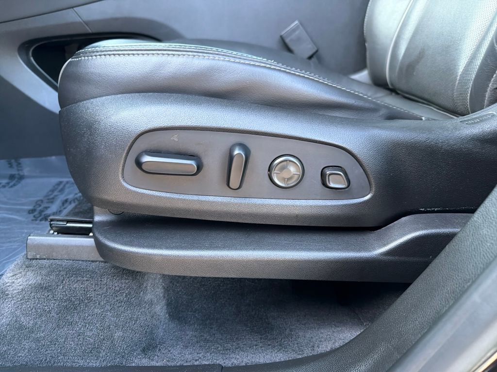 Used 2020 Buick Enclave Avenir w/ Avenir Technology Package image 16