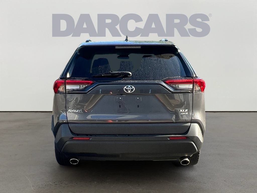 Used 2022 Toyota RAV4 XLE AWD/4WD image 6