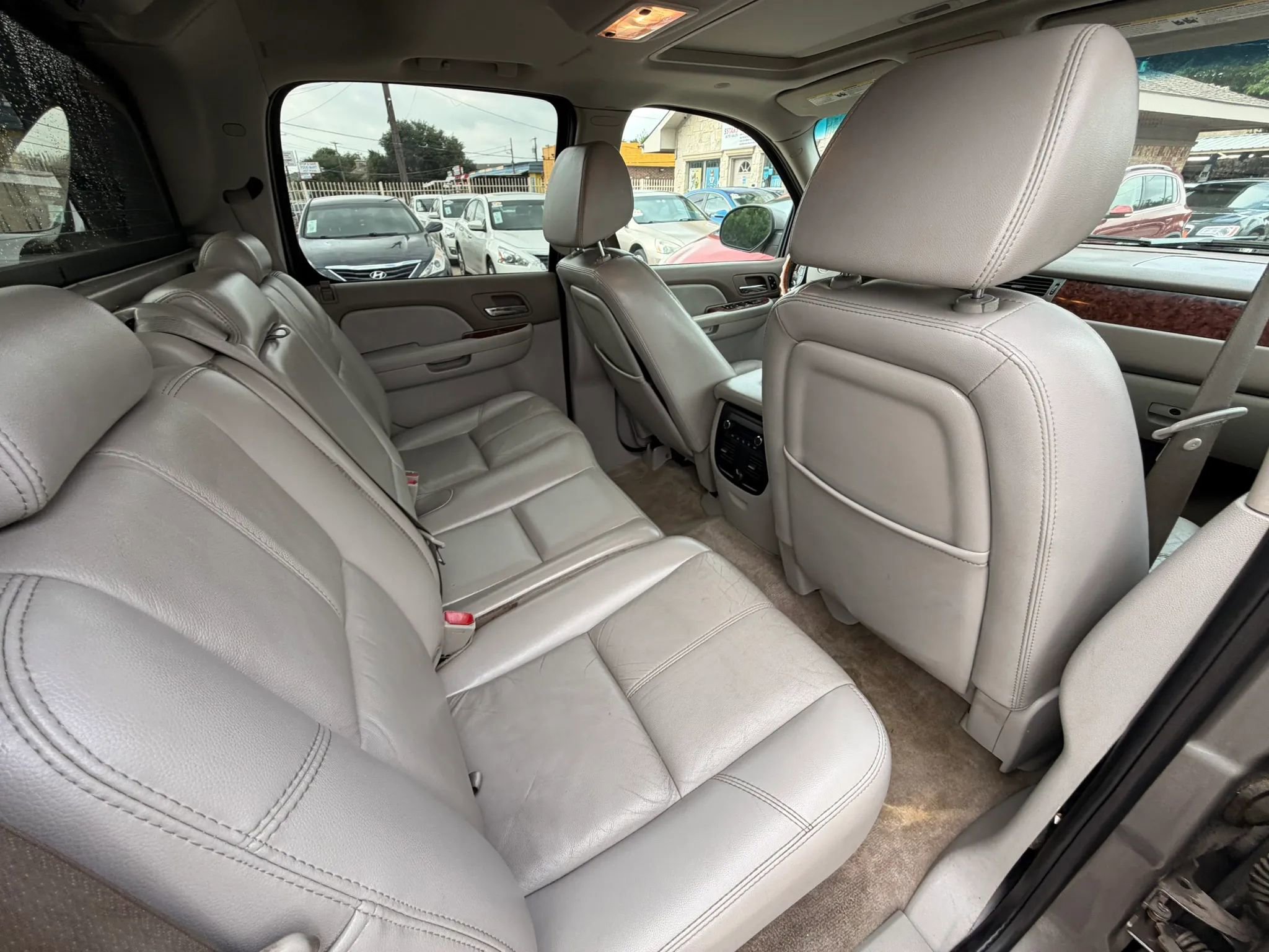 Used 2007 Chevrolet Avalanche LT w/ LT Preferred Equipment Group AWD/4WD image 27