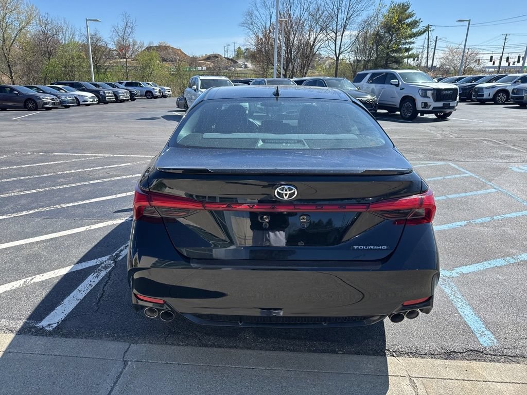 Used 2019 Toyota Avalon Touring w/ All Weather Liner Package FWD image 4