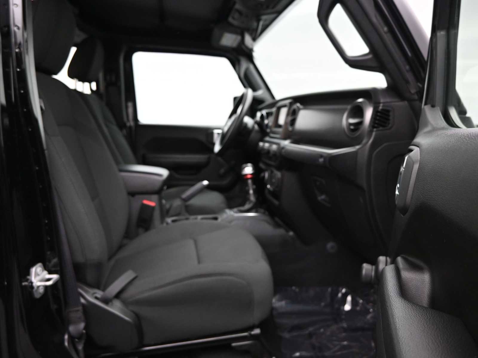 Used 2022 Jeep Gladiator Sport w/ Trailer Tow Package image 12