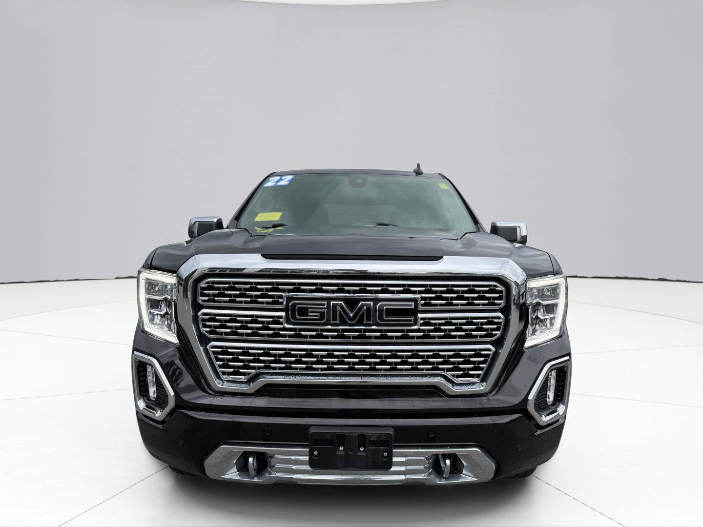 Used 2022 GMC Sierra 1500 Denali w/ Denali Premium Package AWD/4WD image 9