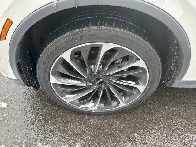 Used 2023 Lincoln Aviator Reserve w/ Equipment Group 201A image 10