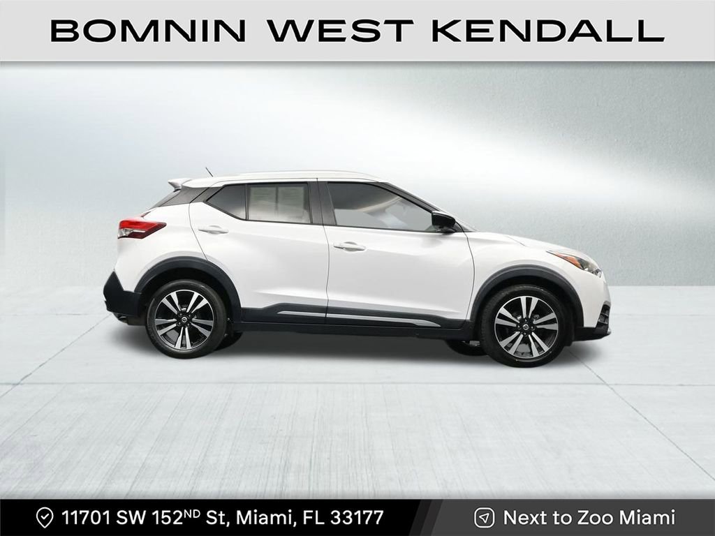 Used 2019 Nissan Kicks SR w/ SR Premium Package image 25