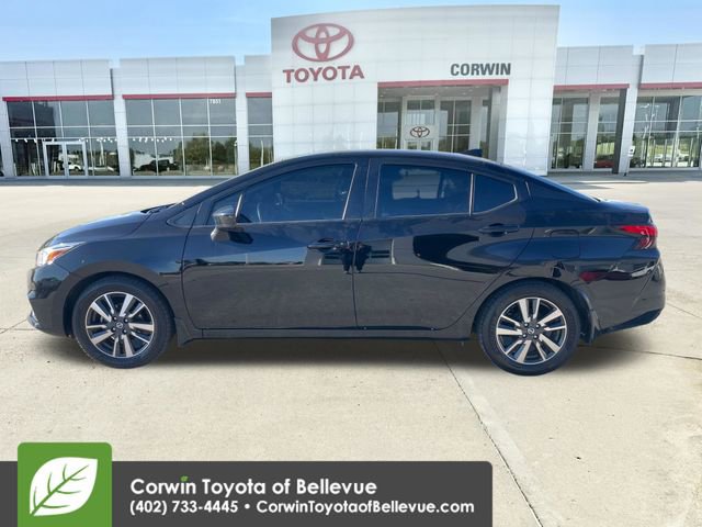 Used 2022 Nissan Versa SV FWD image 2