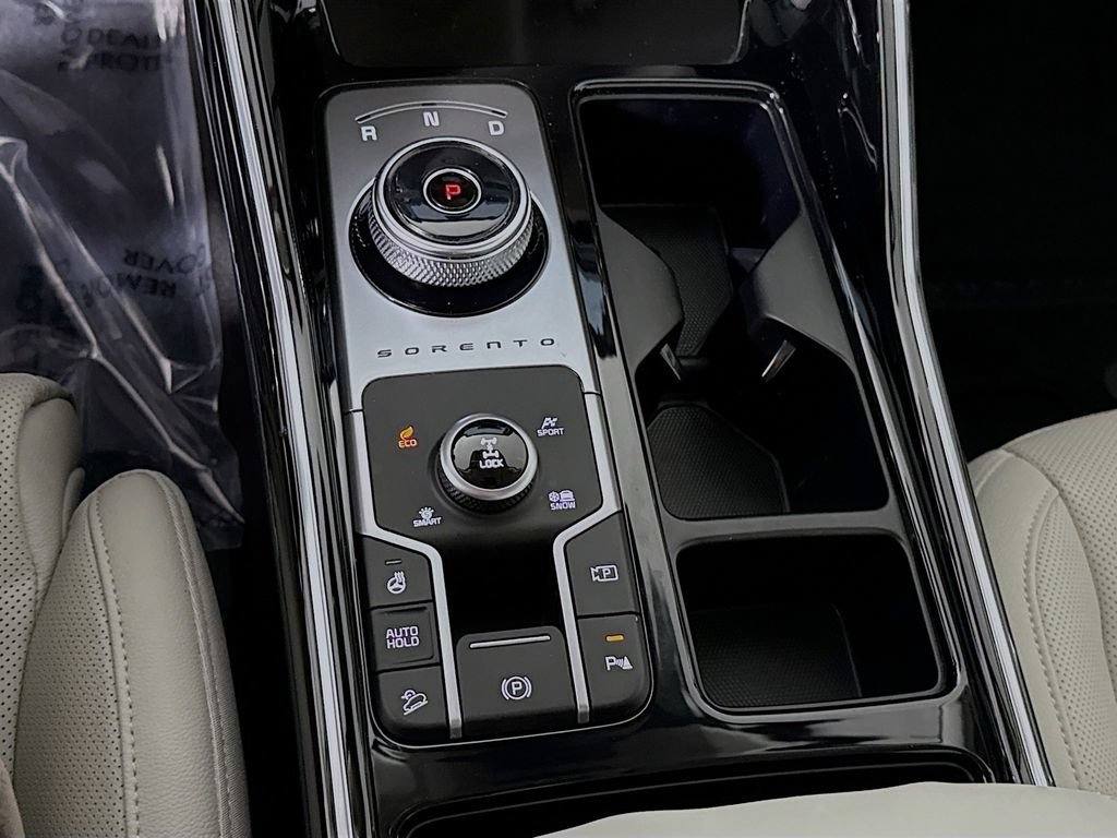 Certified 2023 Kia Sorento SX Prestige w/ Panoramic Sunroof Package AWD/4WD image 11