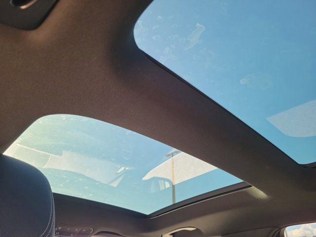 Used 2017 Mercedes-Benz GLC 300 4MATIC image 21