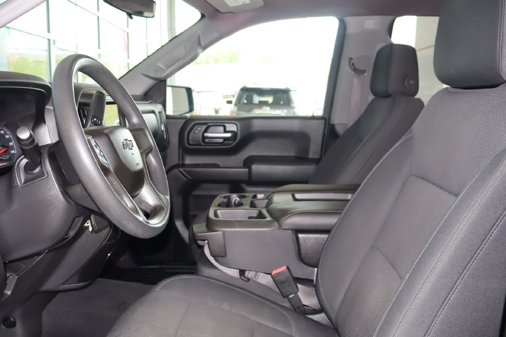 Used 2019 Chevrolet Silverado 1500 Custom Trail Boss w/ Custom Convenience Package AWD/4WD image 15