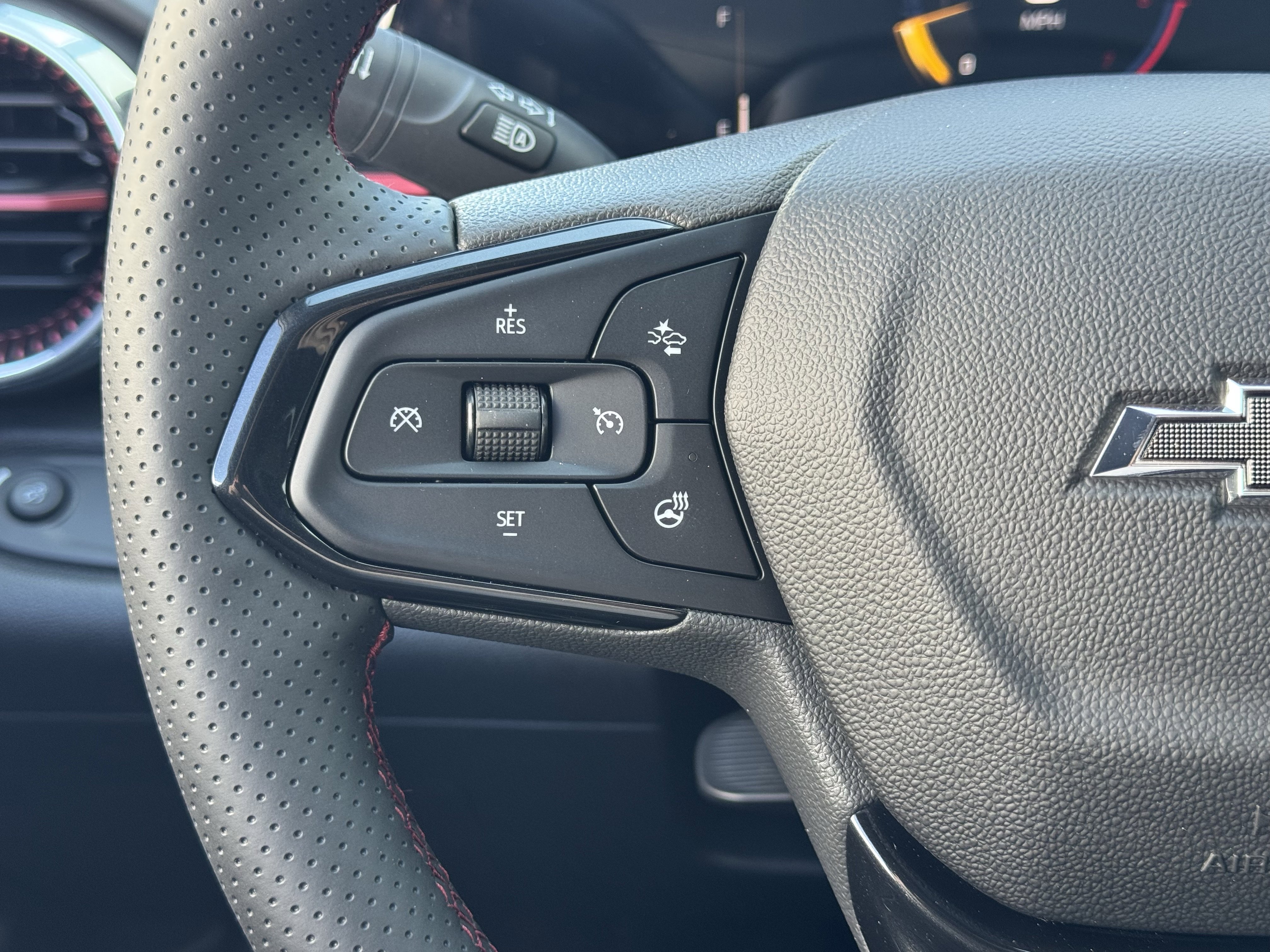 New 2026 Chevrolet Trax RS w/ Driver Confidence Package image 32