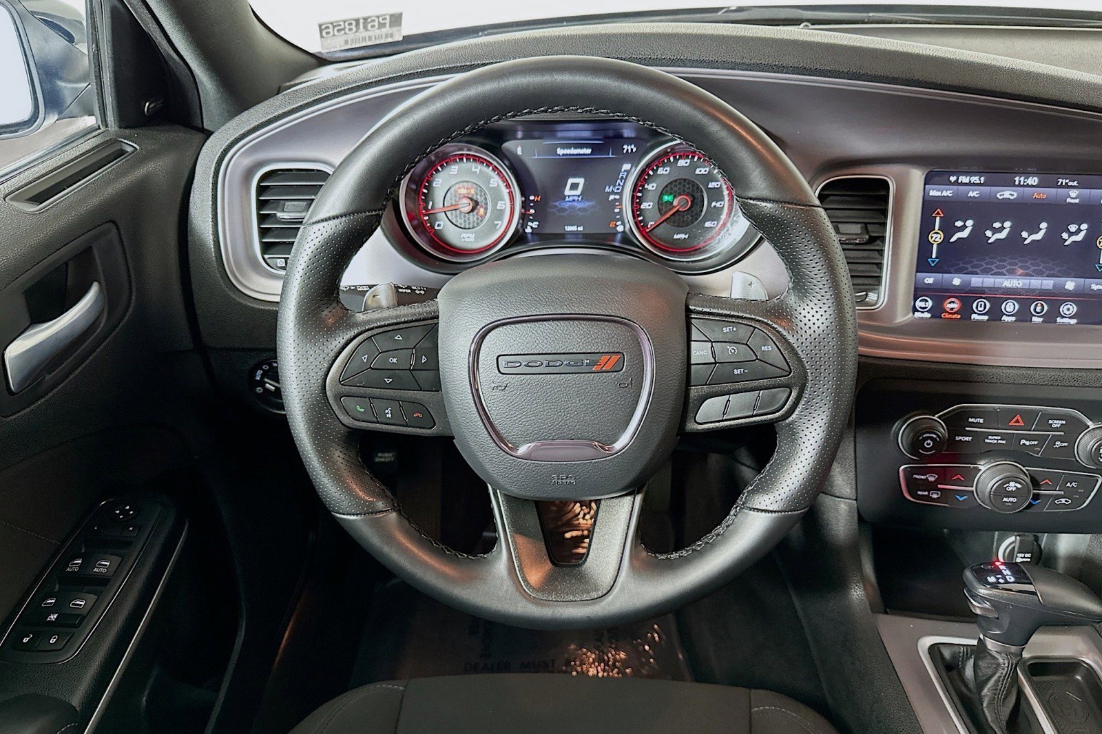 Used 2023 Dodge Charger R/T w/ Navigation & Travel Group image 5