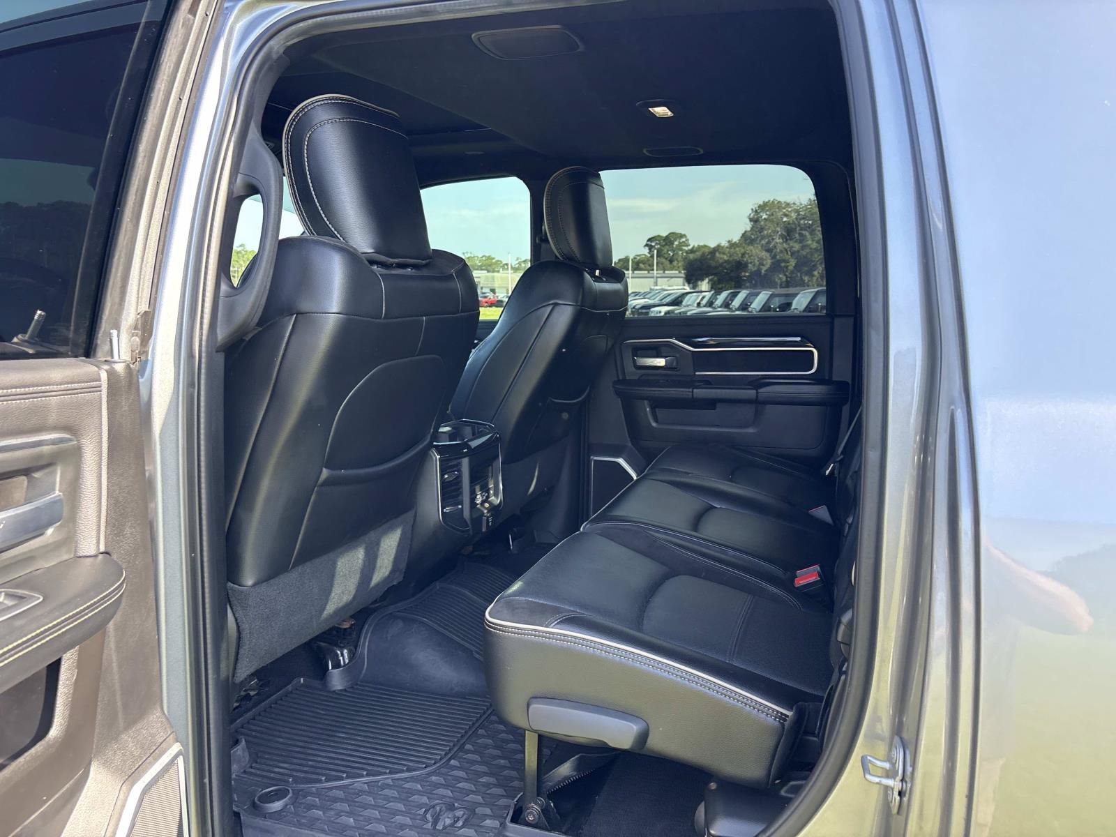 Used 2019 RAM 2500 Laramie AWD/4WD image 16